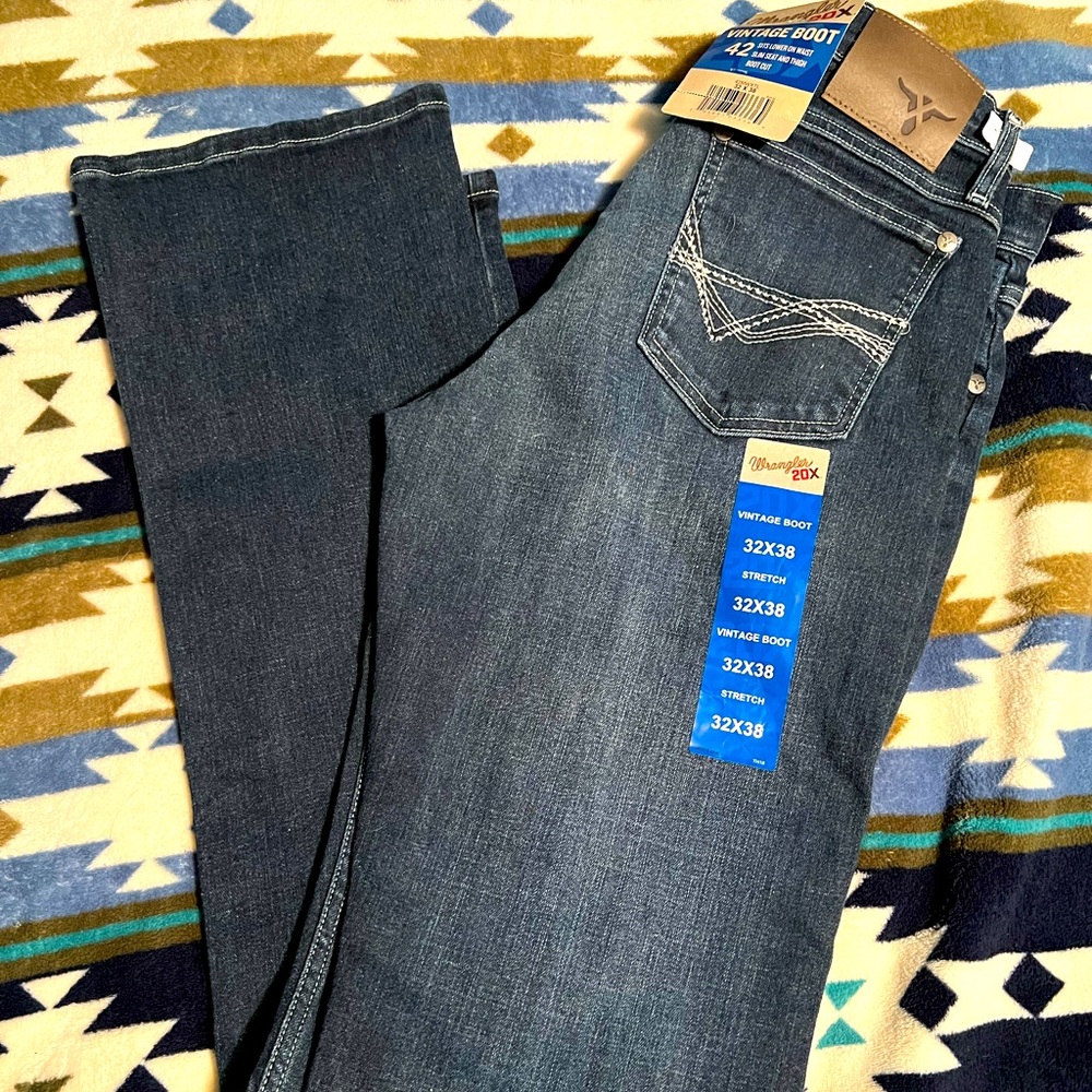 Mens Wrangler 20x 32x38 NWT